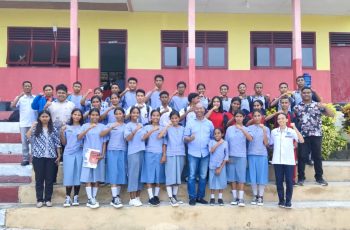 Tingkatkan Kemampuan Berbicara Bahasa Inggris, Siswa SMA di Pulau Damer Belajar Lewat Vlog Digital