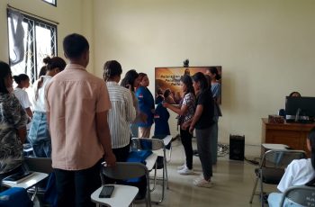 Pelantikan Pengurus PMK Prodi Bahasa Inggris Periode 2026/2027 Berlangsung Khidmat